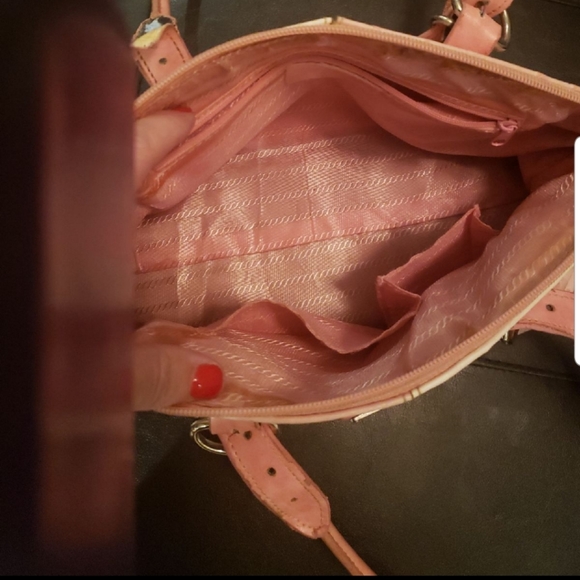 Handbags - Picture 1 of 6